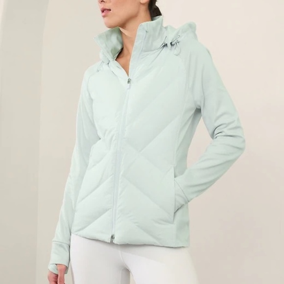 NWOT Athleta Inlet Jacket, Glacier, Small - Picture 1 of 3